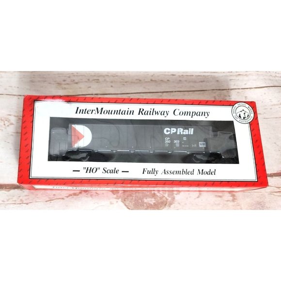 Vintage Inter Mountain Railway Company HO Scale Canadian Pacific Model Train - Picture 1 of 14